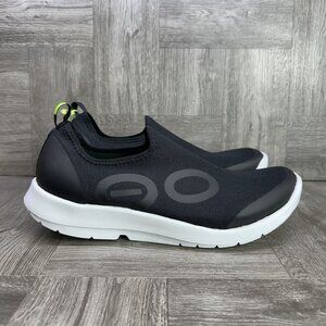 OOFOS OOMG Sport Men's size 11.5 Black White Slip On Lightweight Shoes 5085